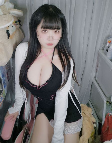 五月婷青草視頻_HD720P歐美電影在線